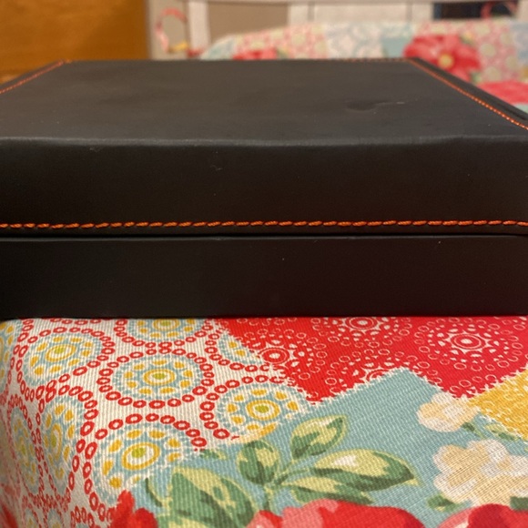 Daniel Steger box only. For Watches or necklaces. - Picture 6 of 7